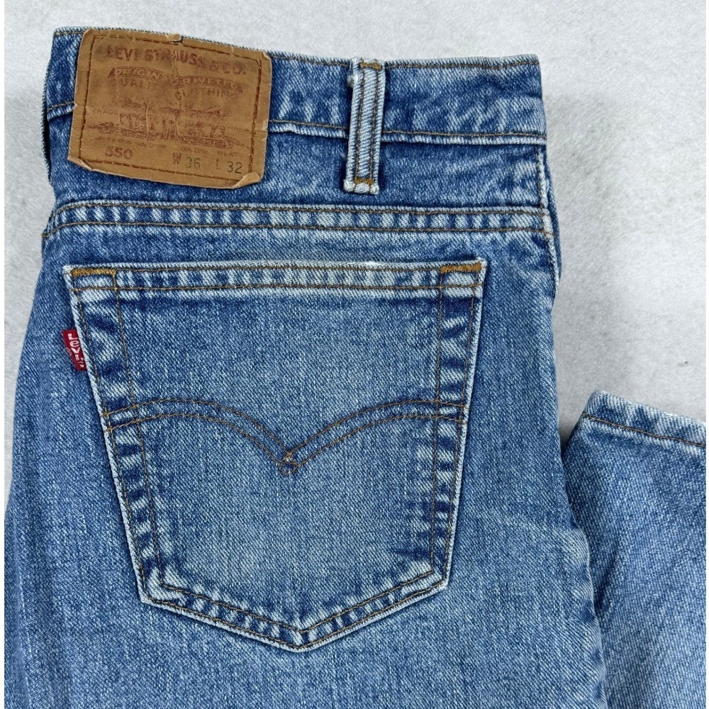 VTG Levis 550 Relaxed Fit Tapered Leg Jeans 90's Mens 36x32 Medium Wash Canada